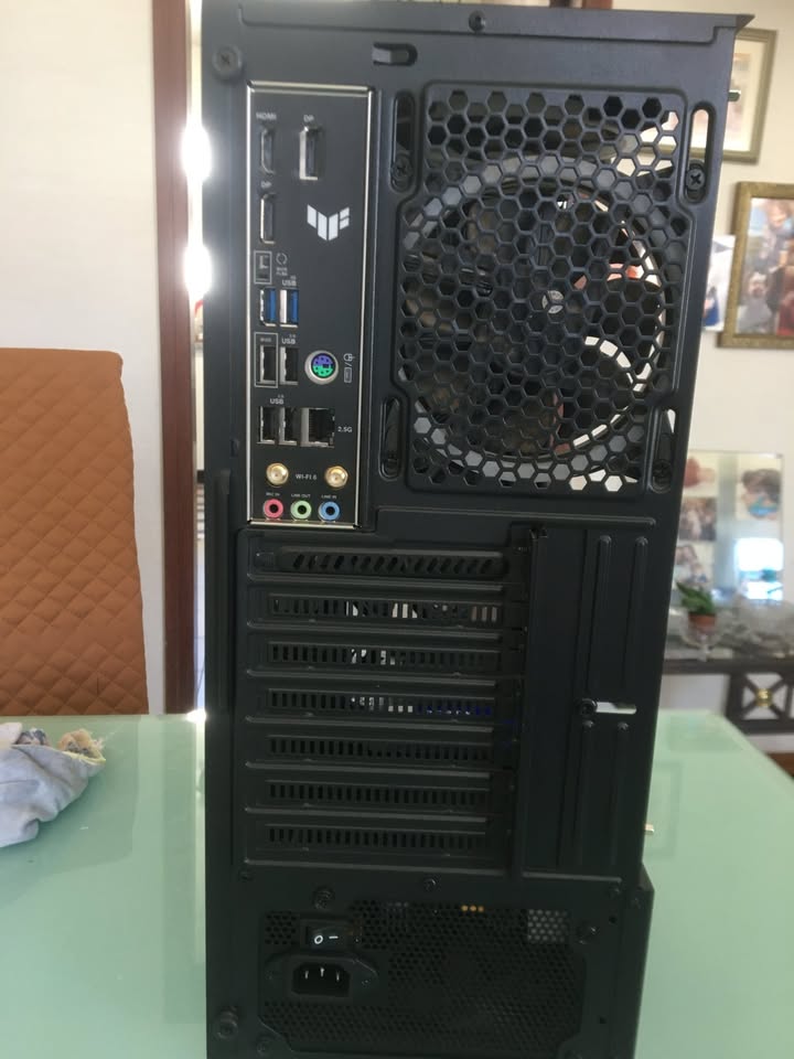 Traseira — portas I/O